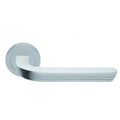 Ручки дверные на круглой розетке Manital CLOUD CSA хром сатин Manital CLOUD CSA круг